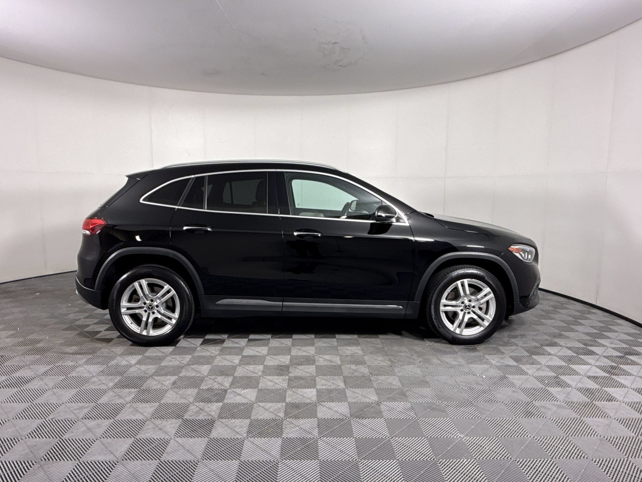 Used 2021 Mercedes-Benz GLA 250 image 8