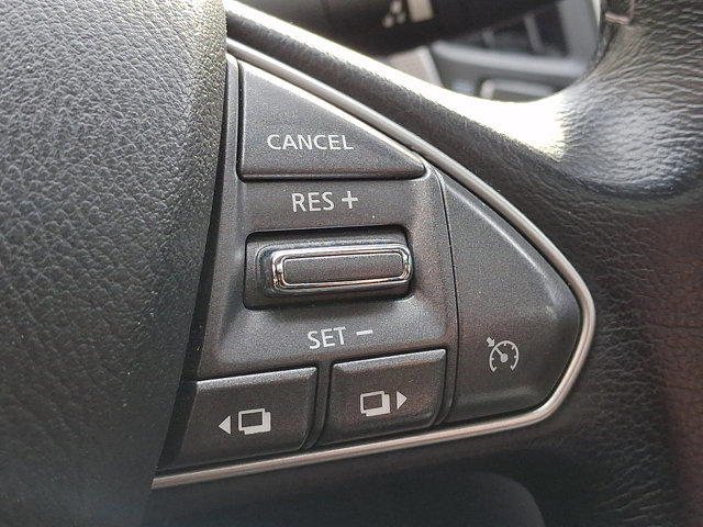 Used 2017 INFINITI Q50 Signature Edition w/ All Weather Package (L93) image 23