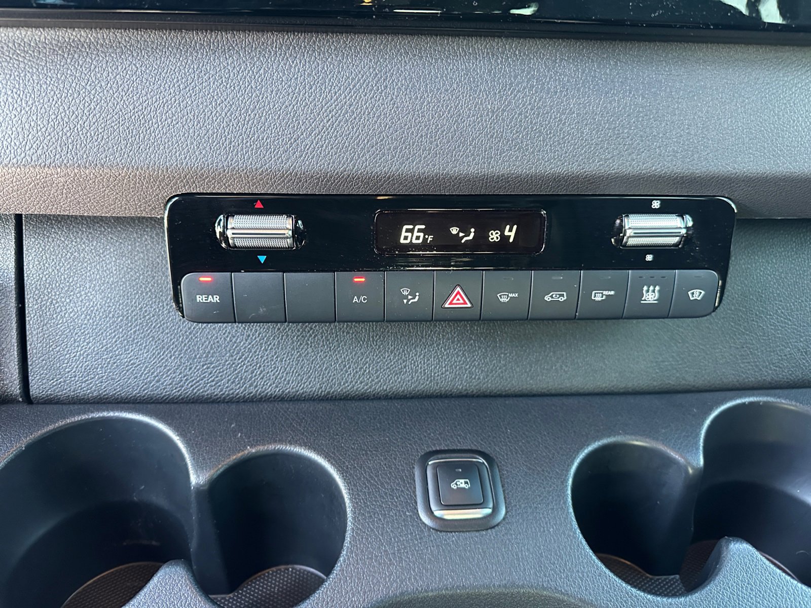 Used 2024 Mercedes-Benz Sprinter 3500 image 23