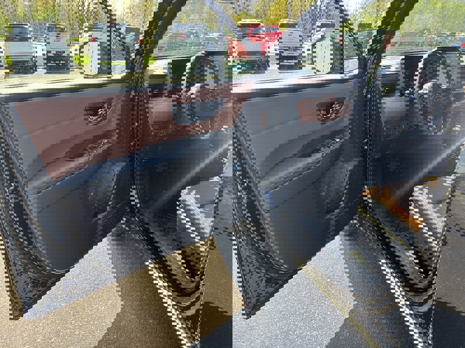 New 2026 Subaru Outback Touring image 9