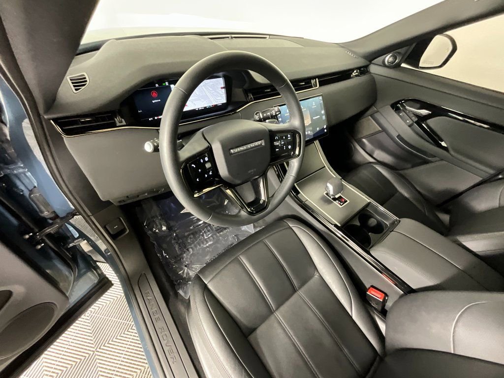 Used 2026 Land Rover Range Rover Evoque S image 10