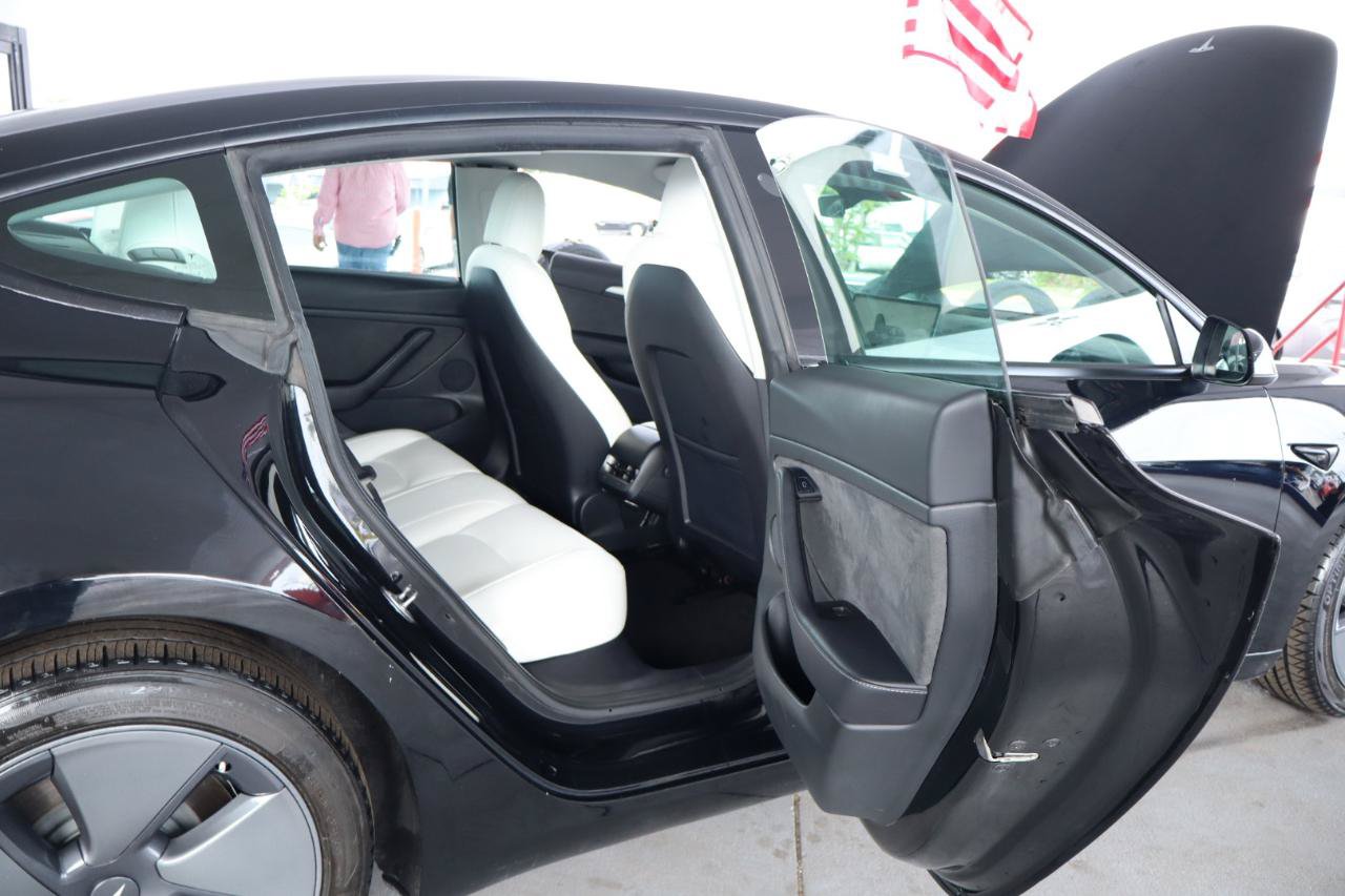 Used 2022 Tesla Model 3 RWD image 33