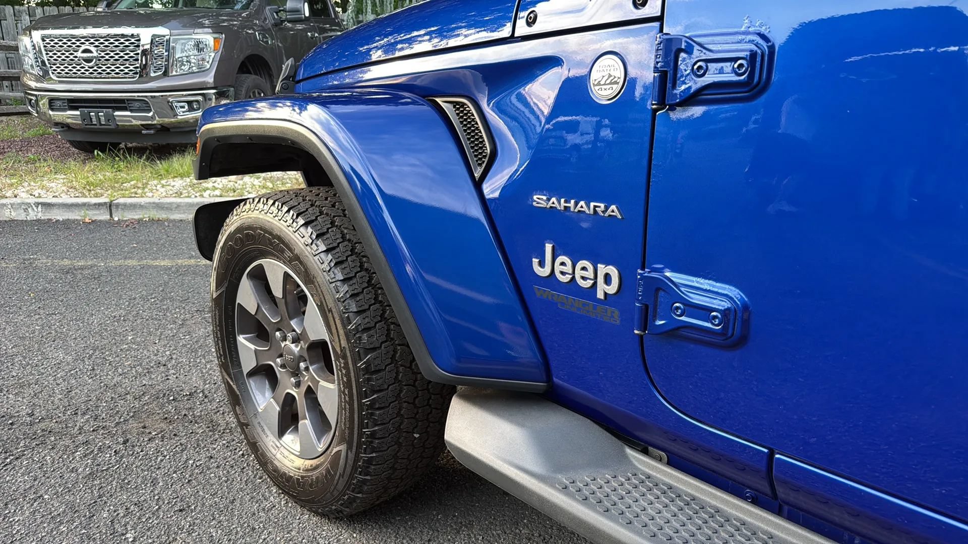 Used 2018 Jeep Wrangler Unlimited Sahara AWD/4WD image 40