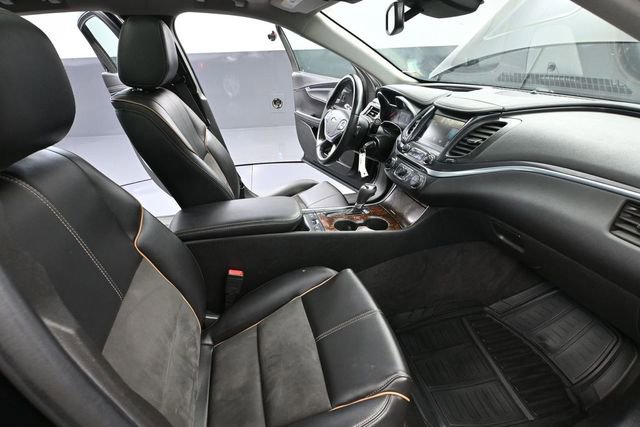 Used 2015 Chevrolet Impala LT w/ Convenience Package FWD image 46