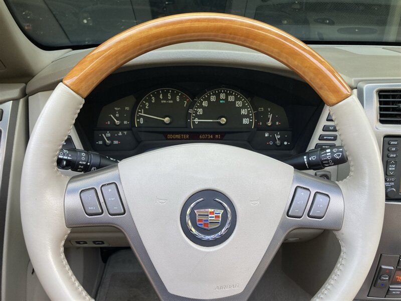 Used 2005 Cadillac XLR RWD image 21