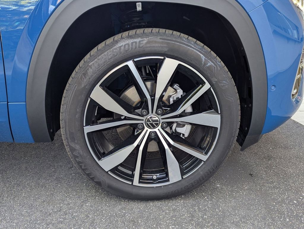 New 2026 Volkswagen Atlas SEL Premium R-Line image 24