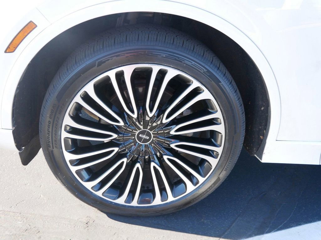 Used 2023 Lincoln Aviator Black Label w/ Dynamic Handling Package image 6