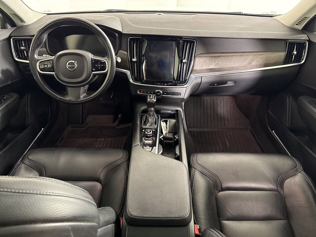 Used 2018 Volvo V90 T6 Cross Country w/ Convenience Package image 12