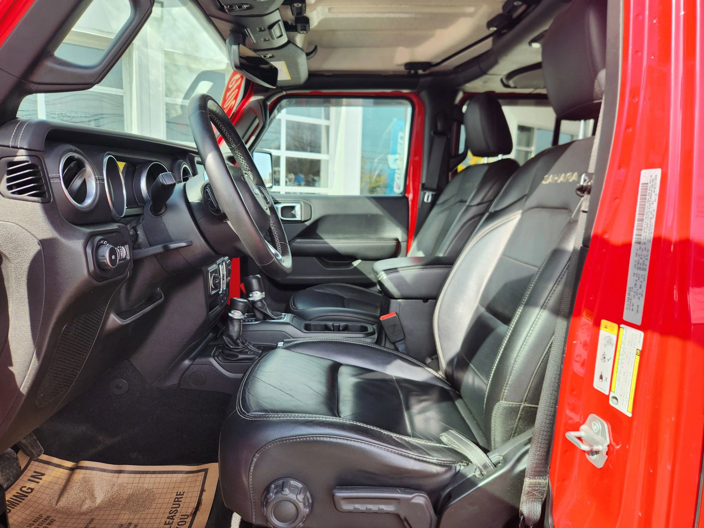 Used 2018 Jeep Wrangler Unlimited Sahara image 22