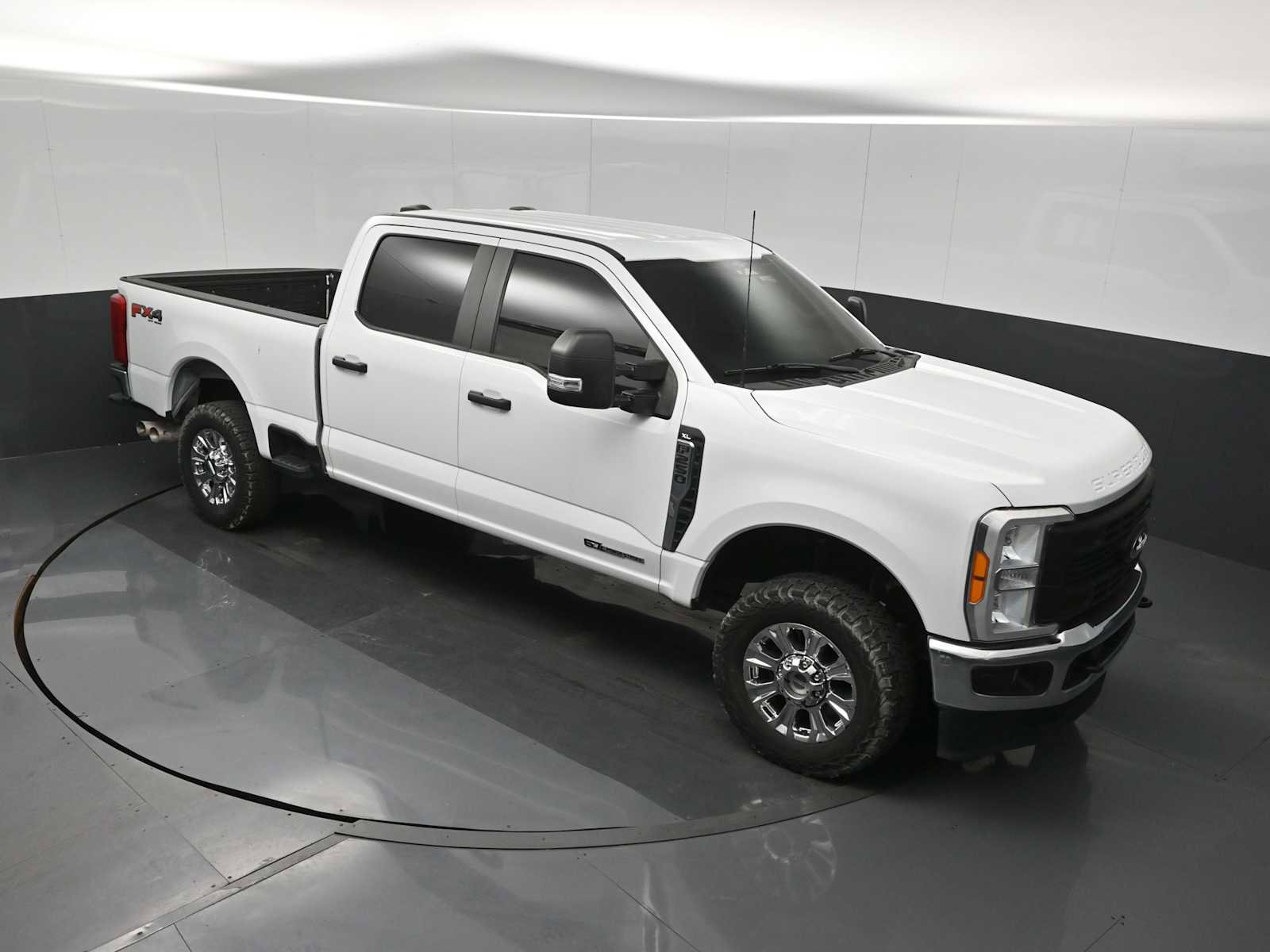 Used 2023 Ford F250 XL w/ FX4 Off-Road Package image 18