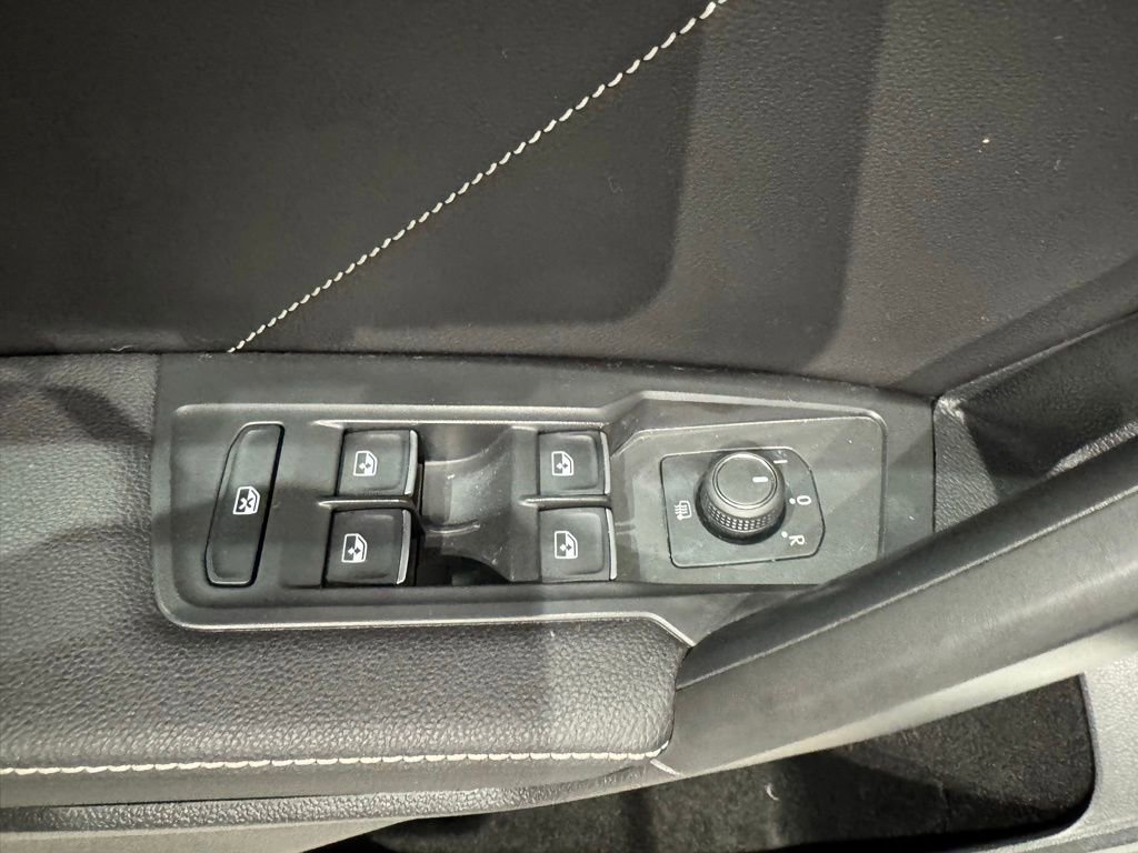 Used 2023 Volkswagen Tiguan SE R-Line AWD/4WD image 13