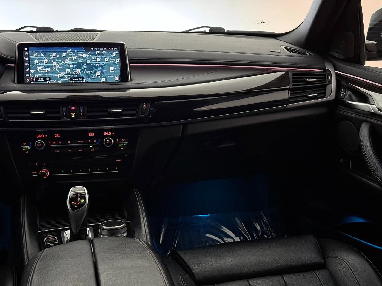 Used 2019 BMW X6 xDrive50i w/ M Sport Package image 28