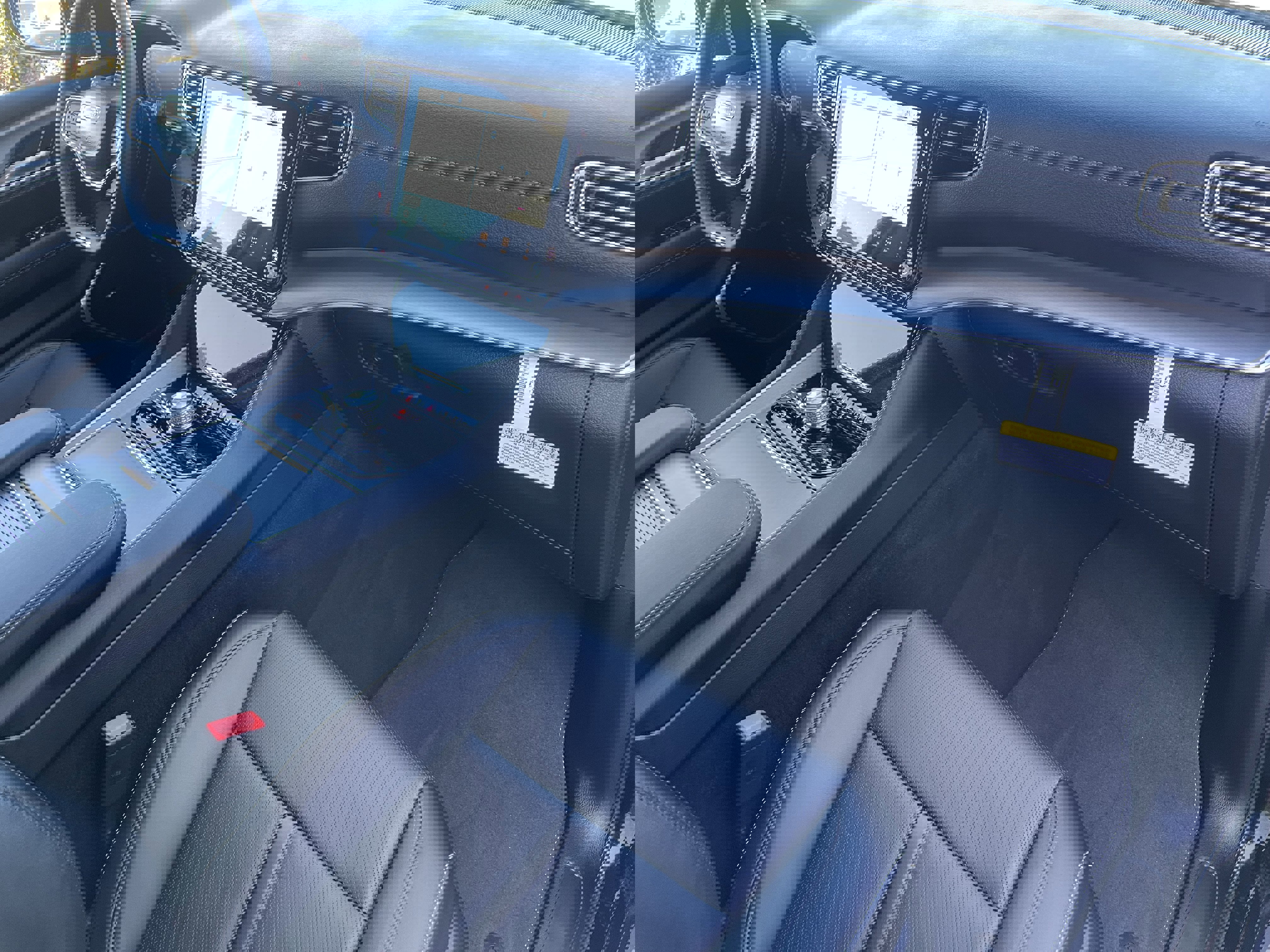 New 2026 Jeep Grand Wagoneer L 4WD w/ HD Trailer Tow Package image 34