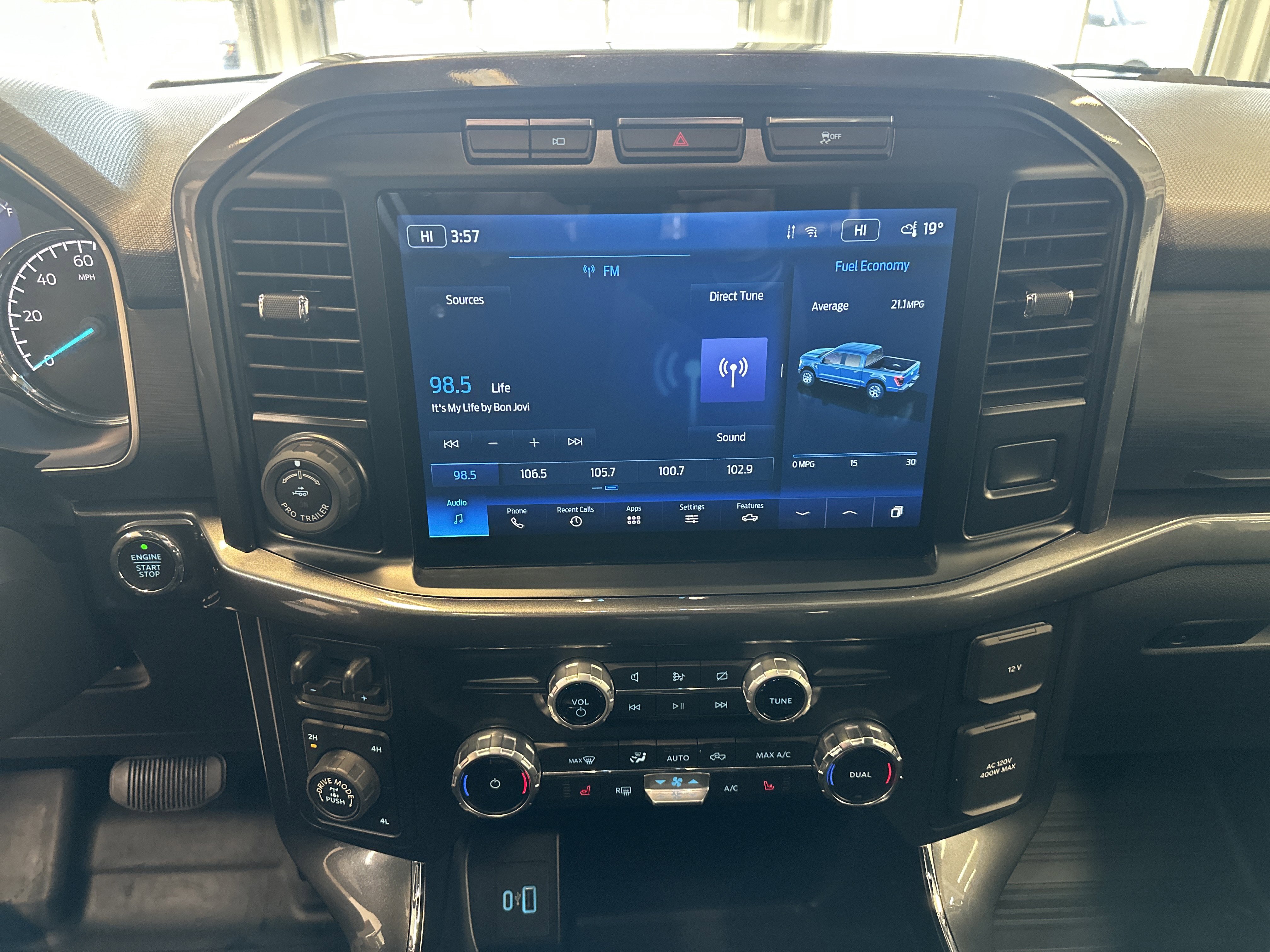 Used 2022 Ford F150 XLT w/ Equipment Group 302A High image 3