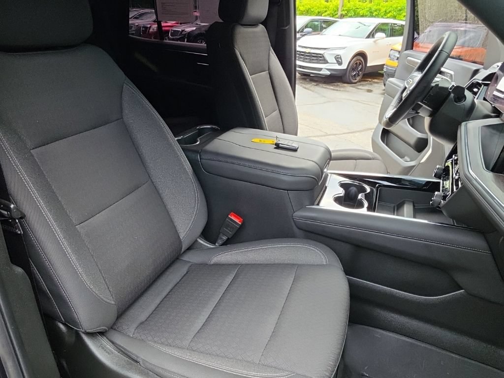 Certified 2025 Chevrolet Tahoe LS AWD/4WD image 29