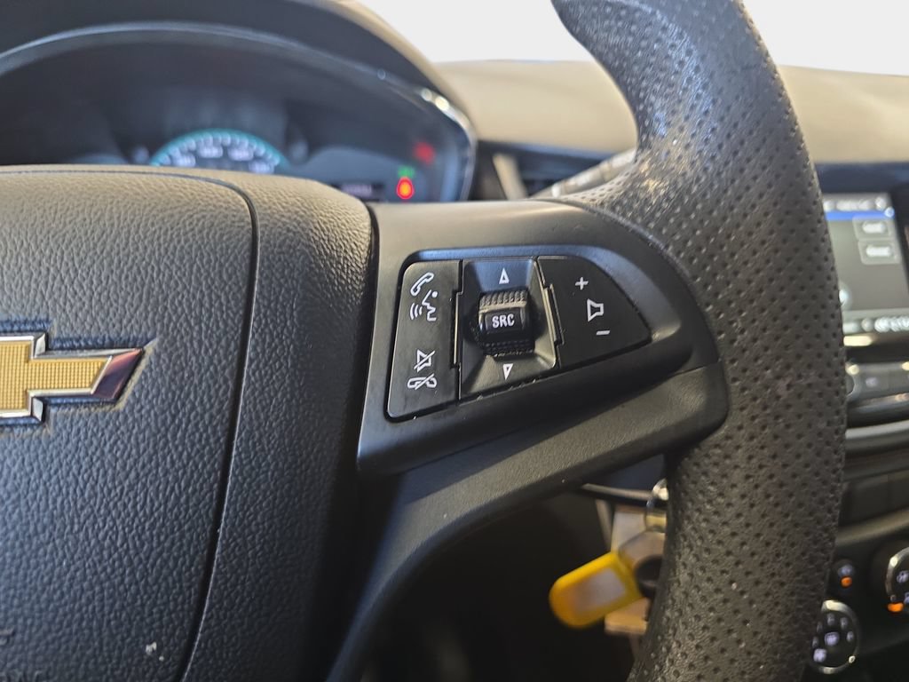 Used 2019 Chevrolet Trax LS AWD/4WD image 20