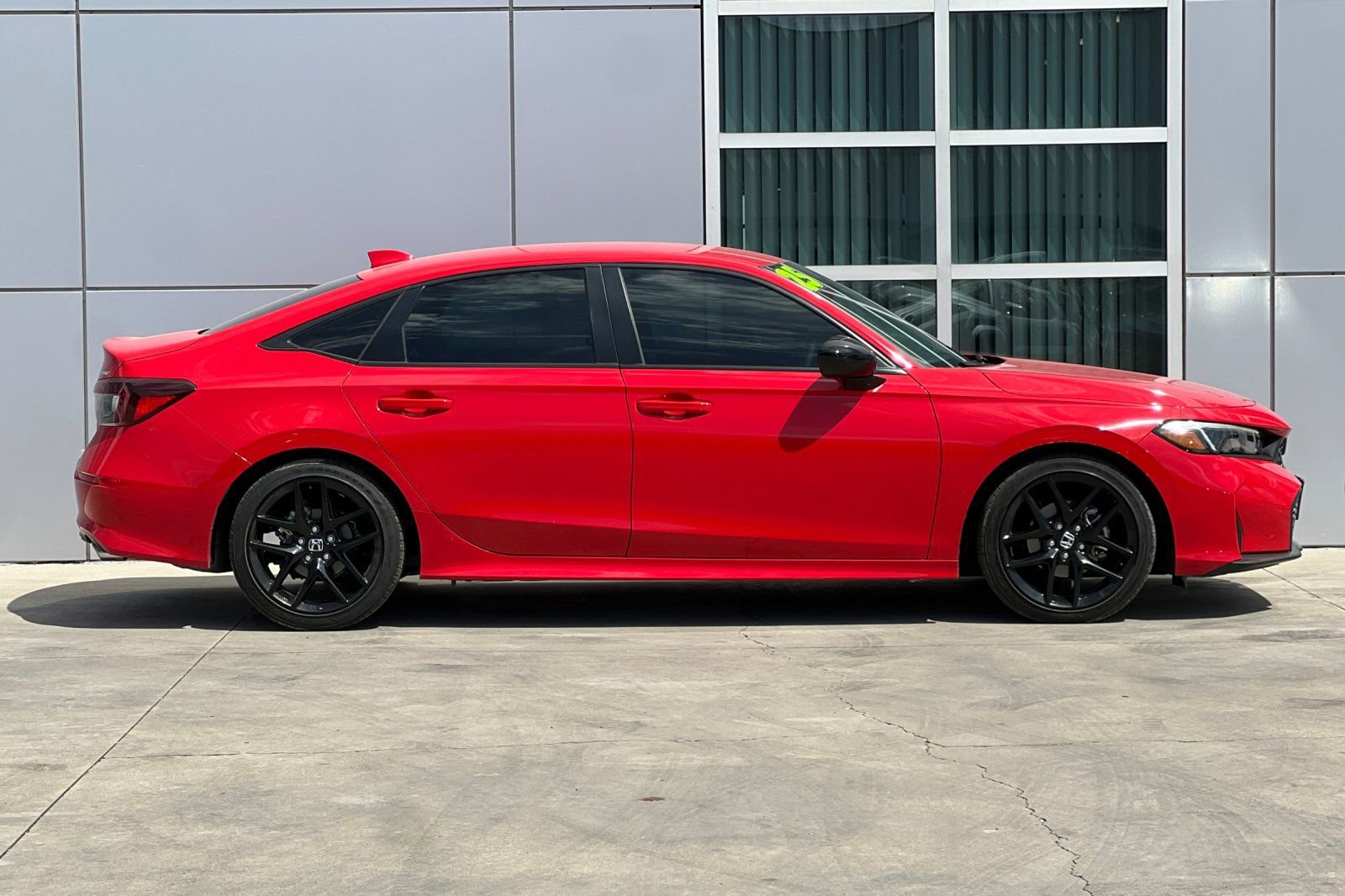 Used 2025 Honda Civic Sport image 3