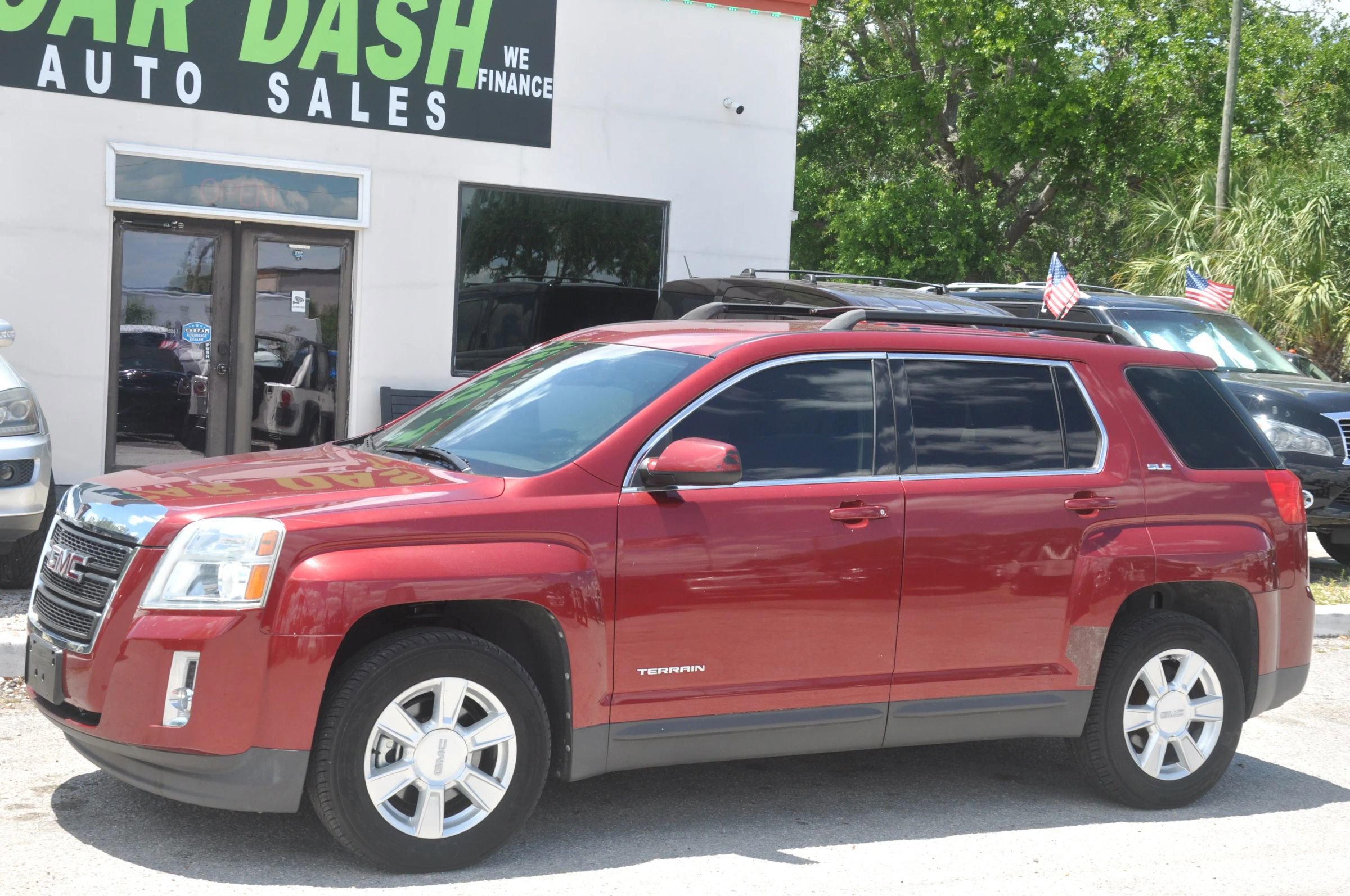 Used 2011 GMC Terrain SLE FWD image 4