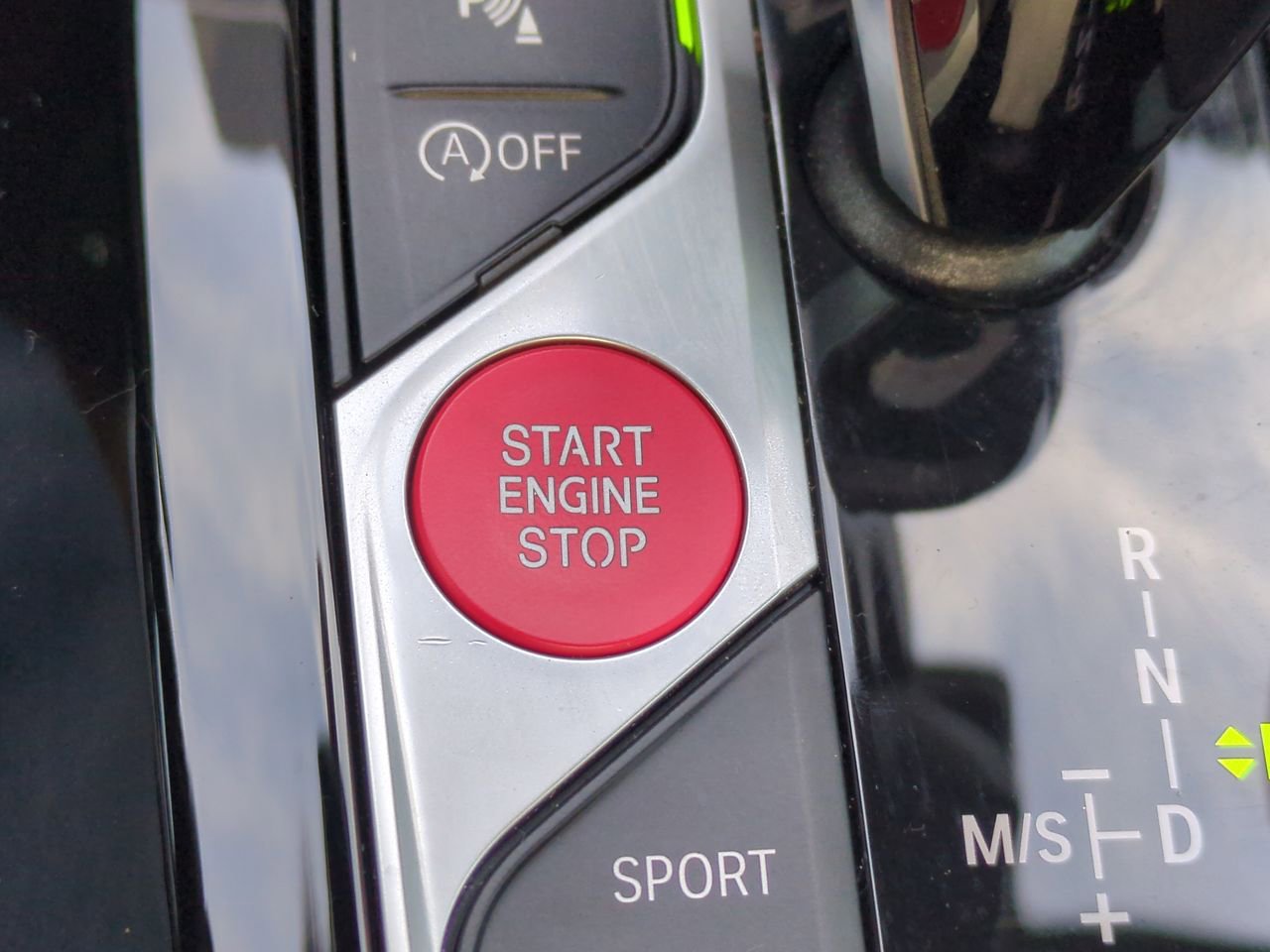 Used 2024 BMW X3 sDrive30i w/ Premium Package image 17