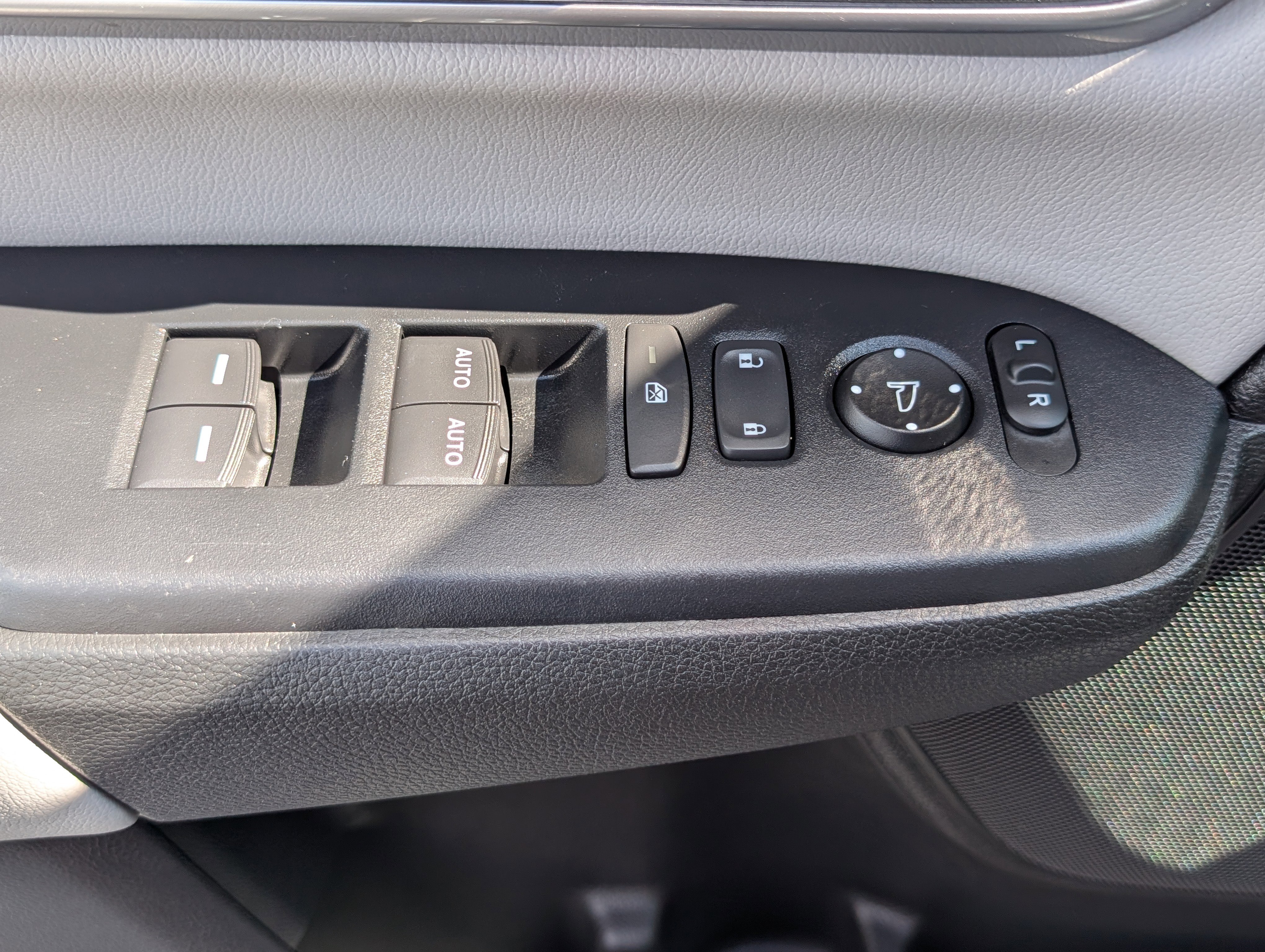 Used 2022 Honda CR-V Touring image 20