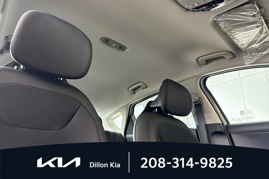 New 2026 Kia K4 FWD image 17