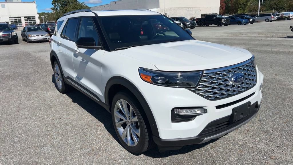 Used 2022 Ford Explorer Platinum w/ Equipment Group 601A image 18