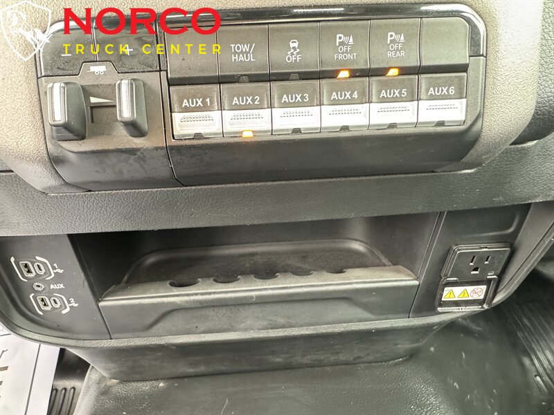 Used 2022 RAM 3500 Tradesman RWD image 21