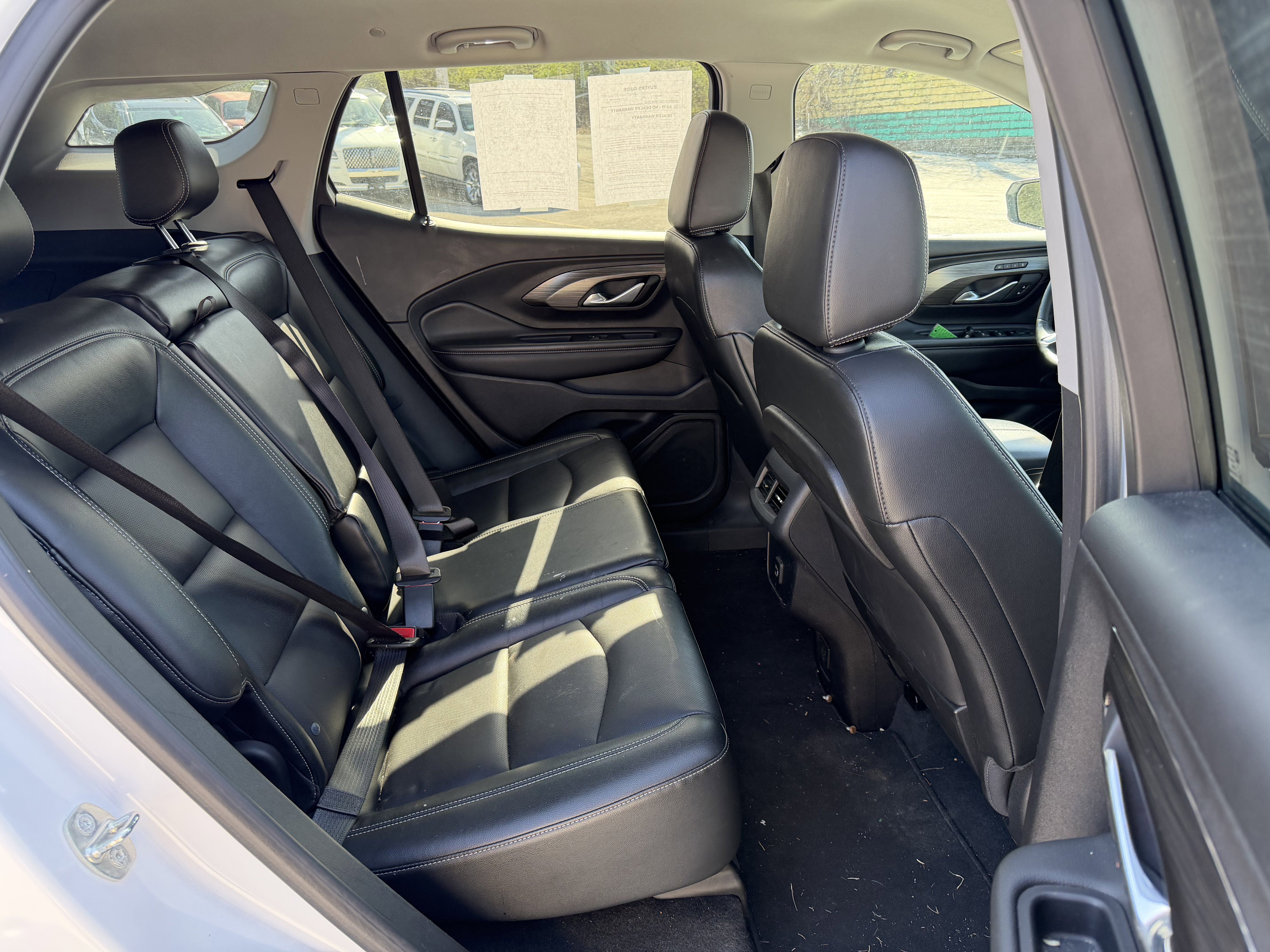 Used 2023 GMC Terrain SLT image 10