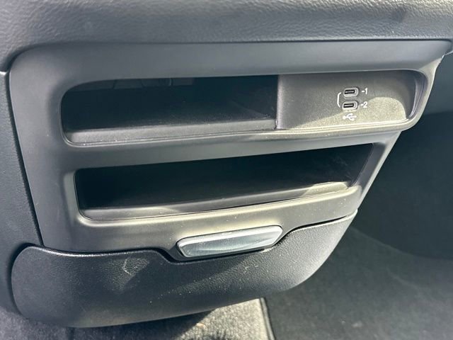 Used 2026 Chrysler Pacifica Select image 21