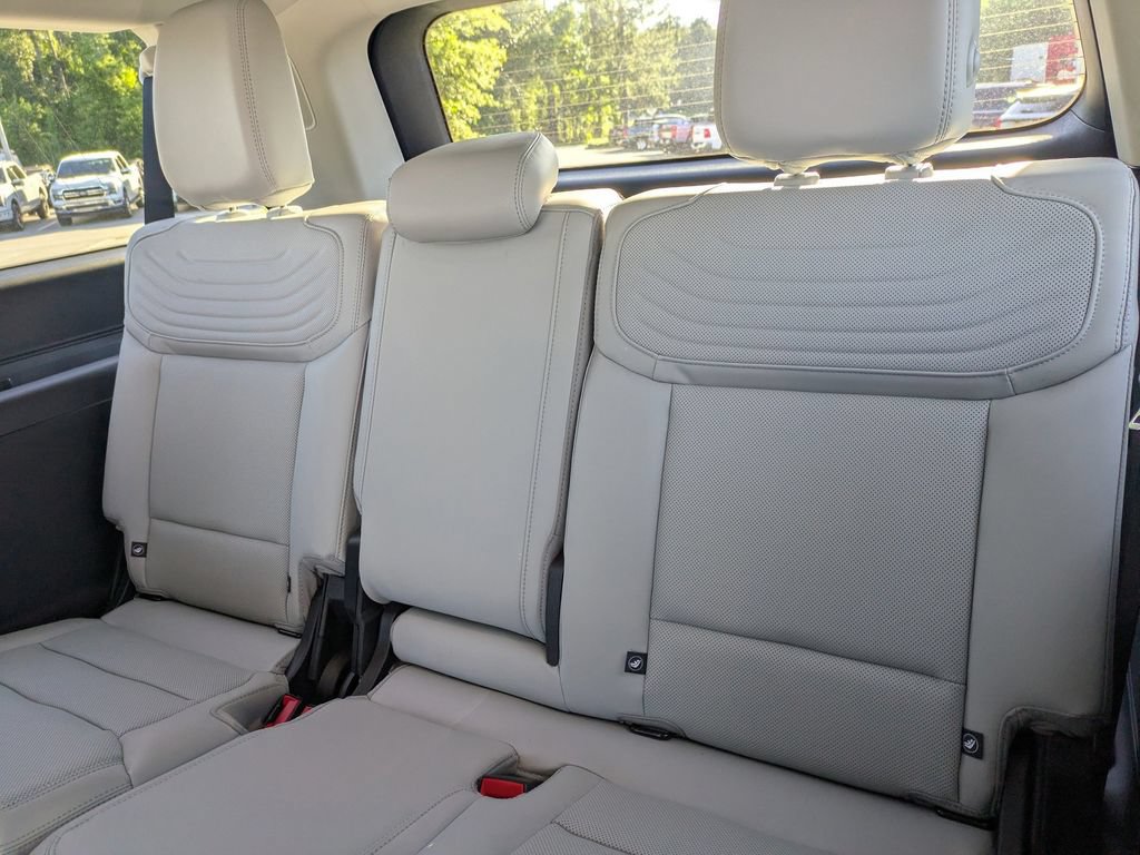 New 2026 Ford Expedition Max Platinum w/ Platinum Ultimate Package AWD/4WD image 19