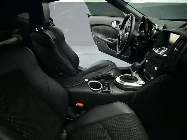 Used 2020 Nissan 370Z Touring Sport image 14