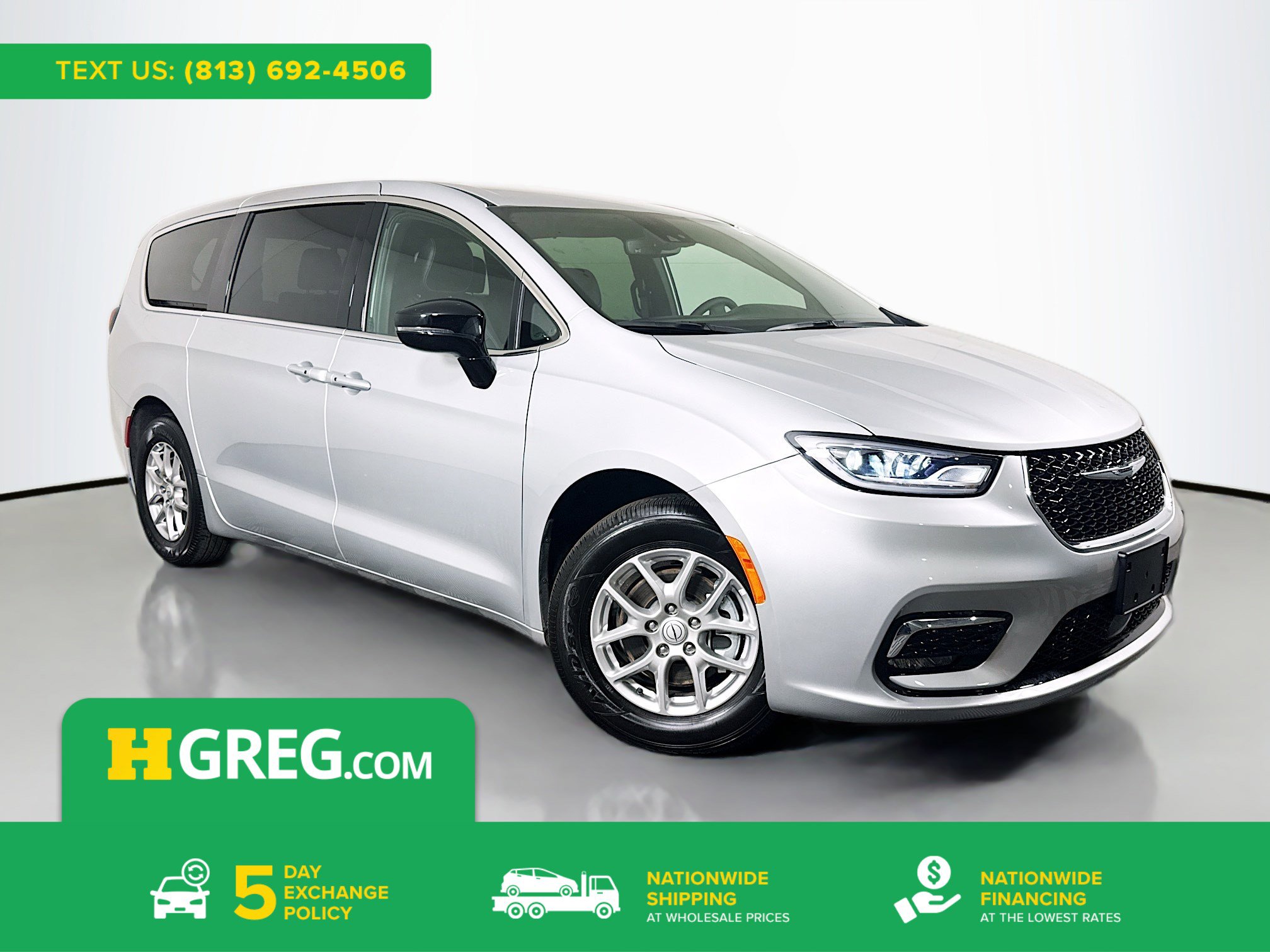 Used 2026 Chrysler Pacifica Select