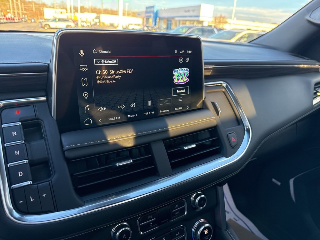 Used 2023 GMC Yukon SLT image 12