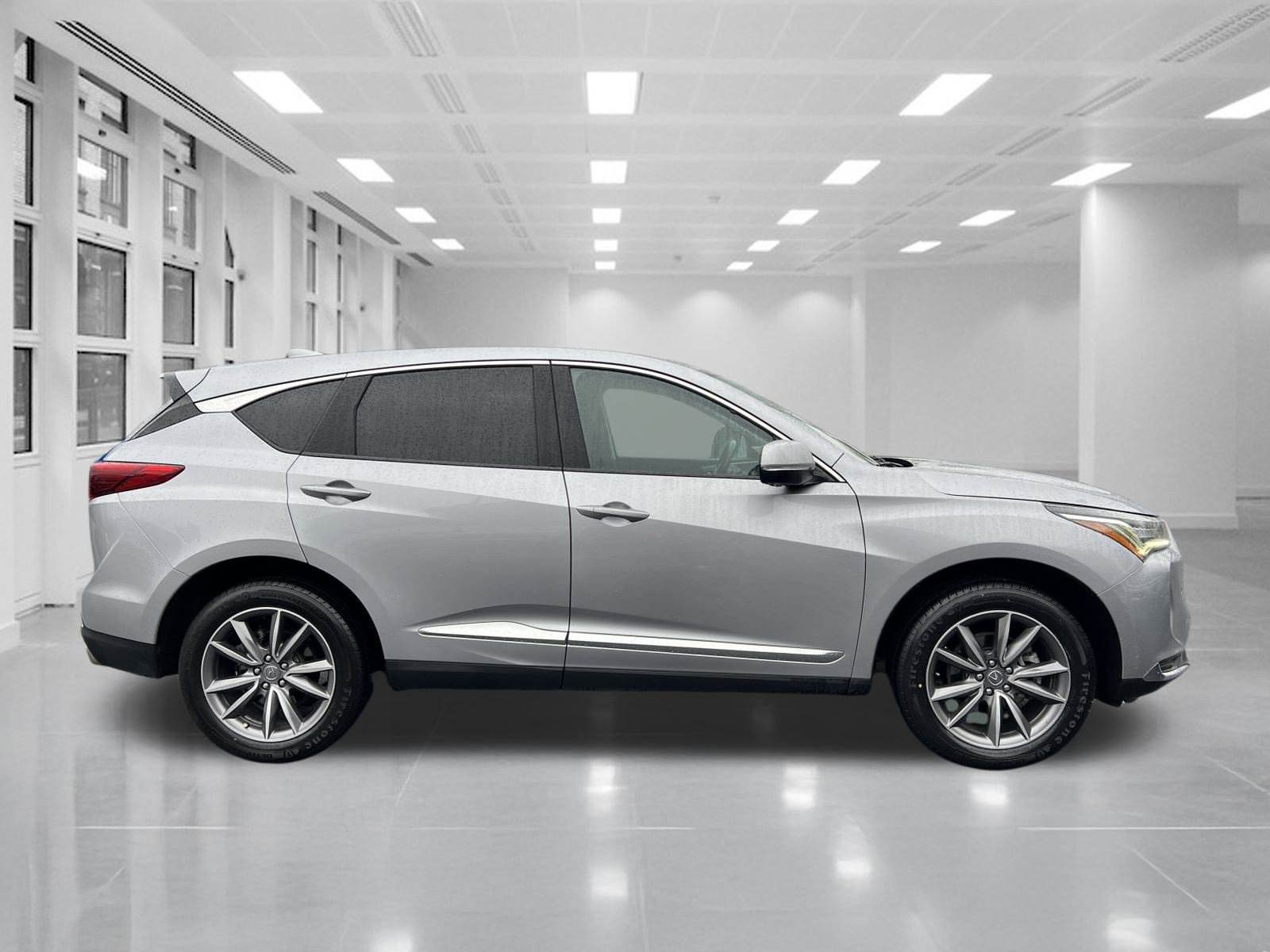Used 2022 Acura RDX w/ Technology Package FWD image 4