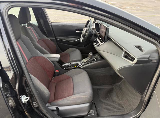 Used 2024 Toyota Corolla Sedan w/ SE Convenience Package image 3