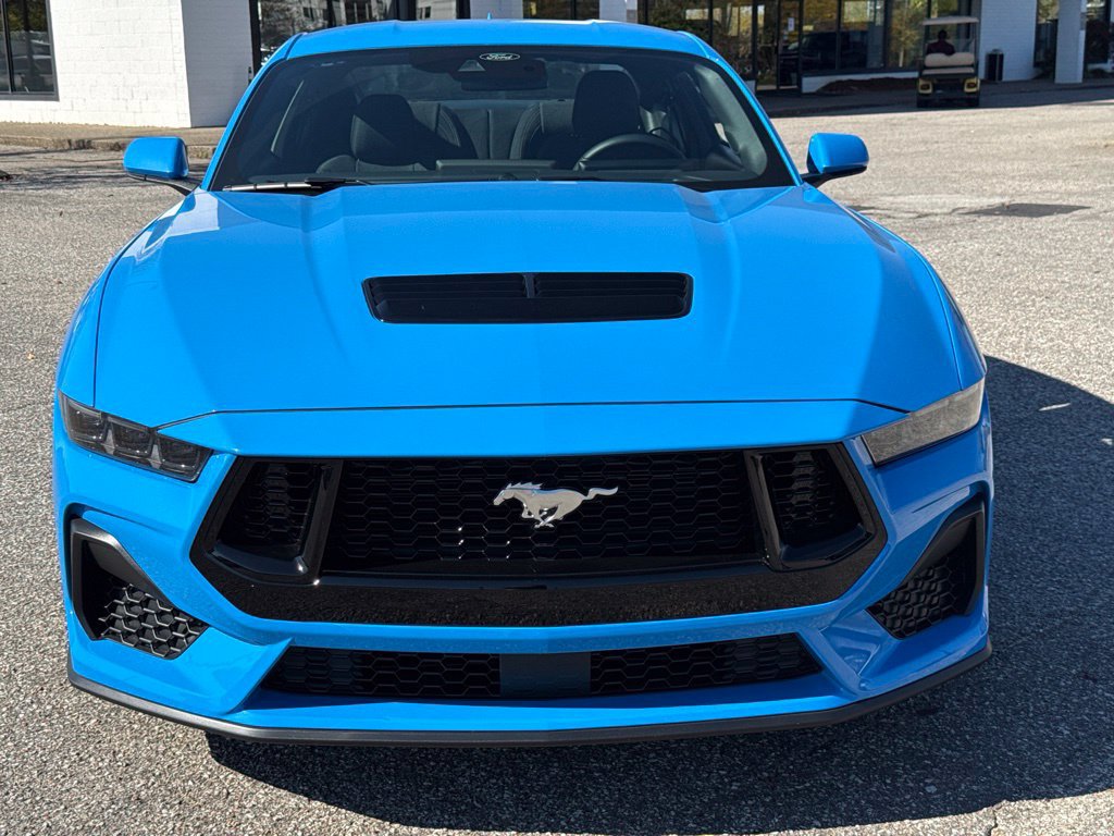Used 2025 Ford Mustang GT RWD image 15