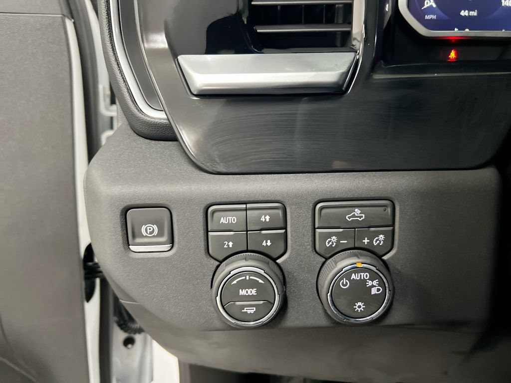 New 2026 Chevrolet Silverado 1500 LT w/ All Star Edition Plus AWD/4WD image 19