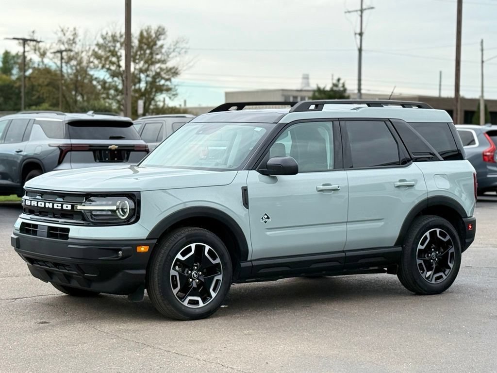 Used 2023 Ford Bronco Sport Outer Banks w/ Tech Package AWD/4WD image 38