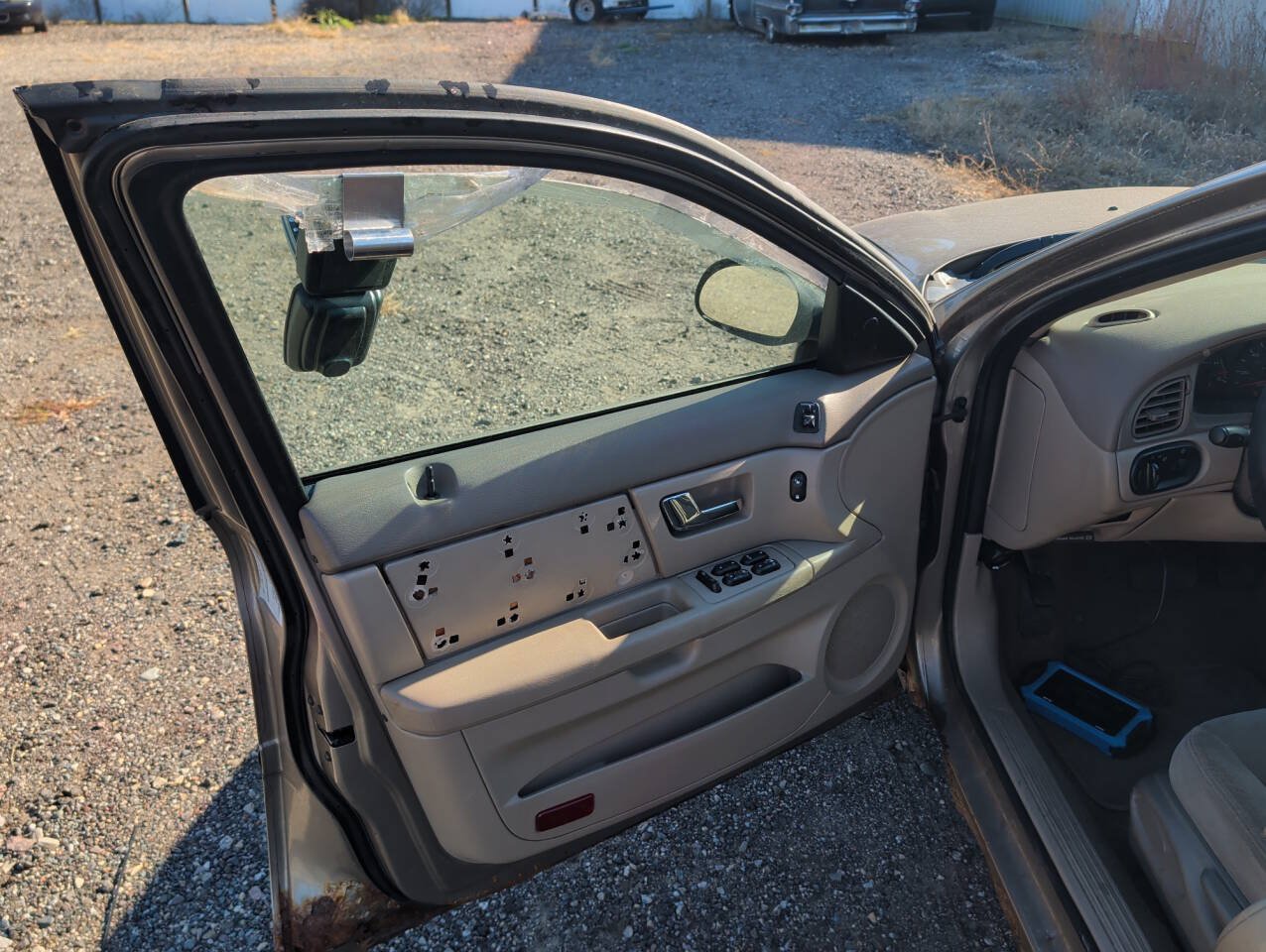 Used 2003 Ford Taurus SE FWD image 20