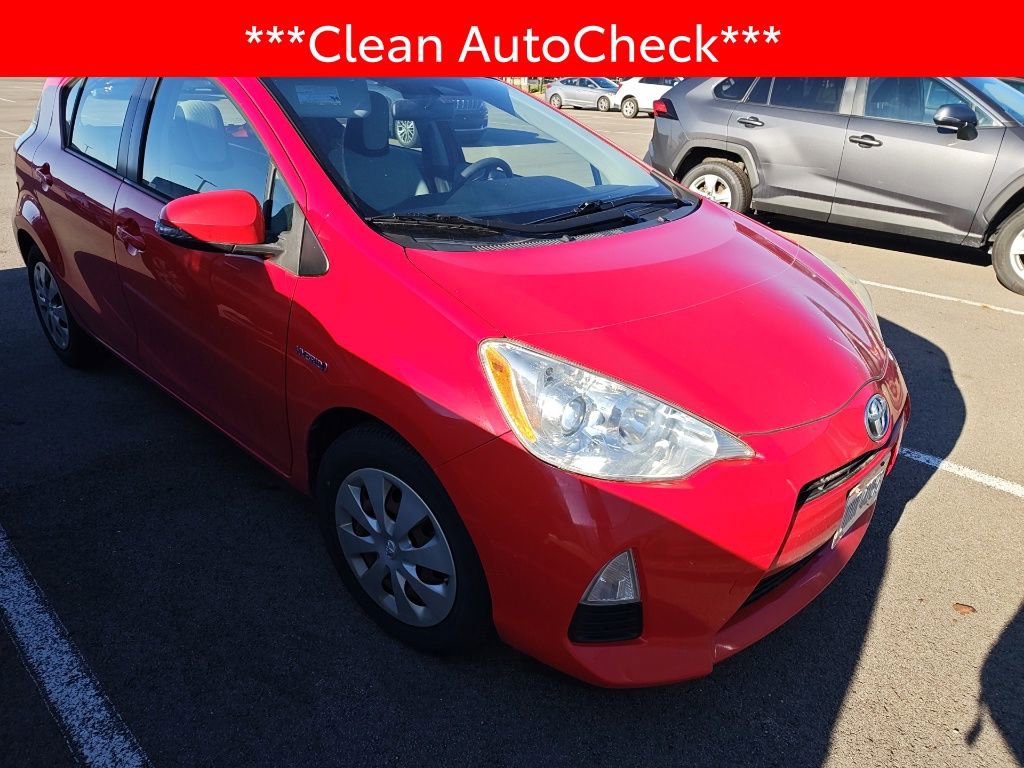 Used 2013 Toyota Prius C One image 3