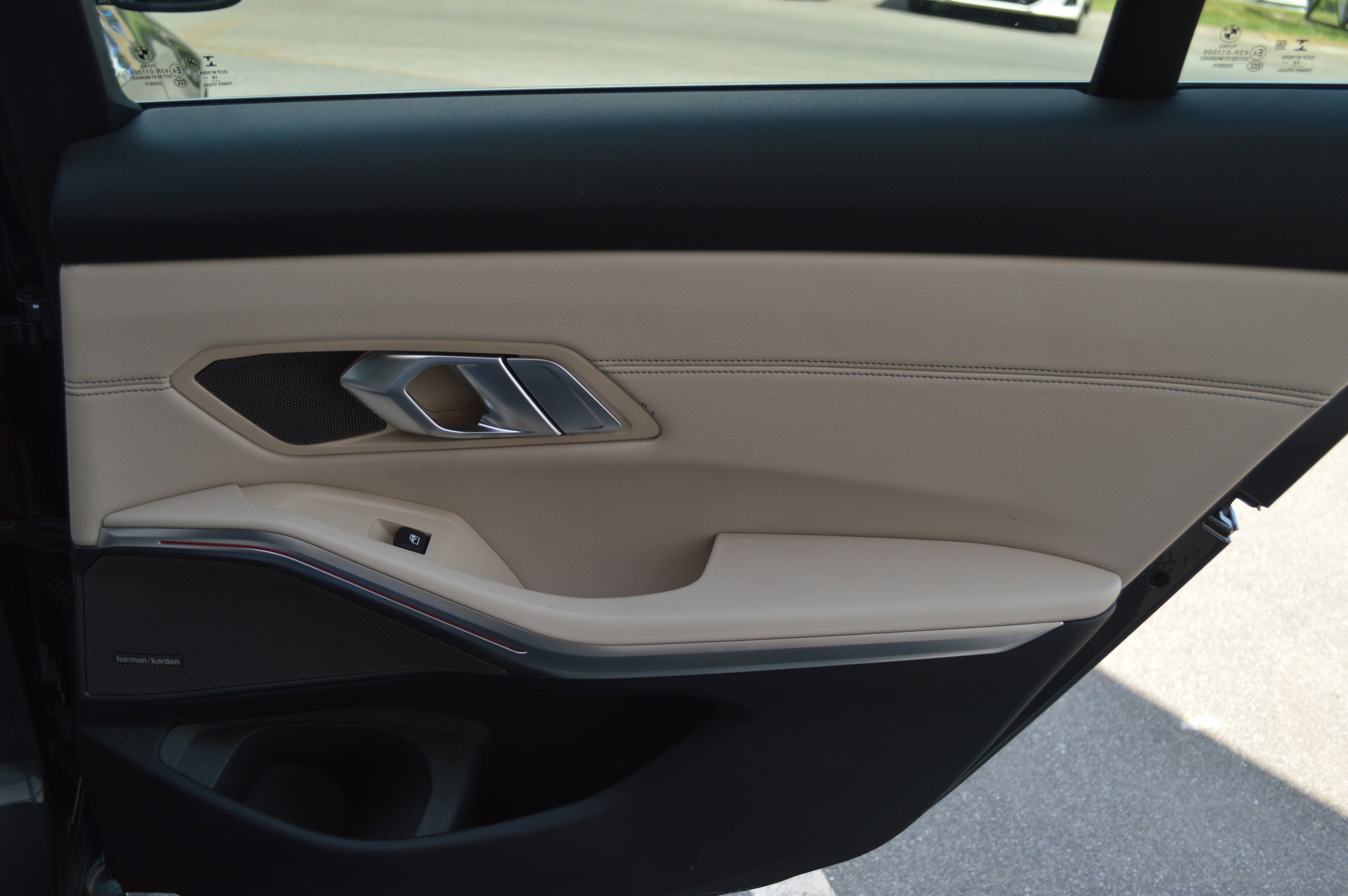 Used 2019 BMW 330i Sedan w/ Premium Package image 30