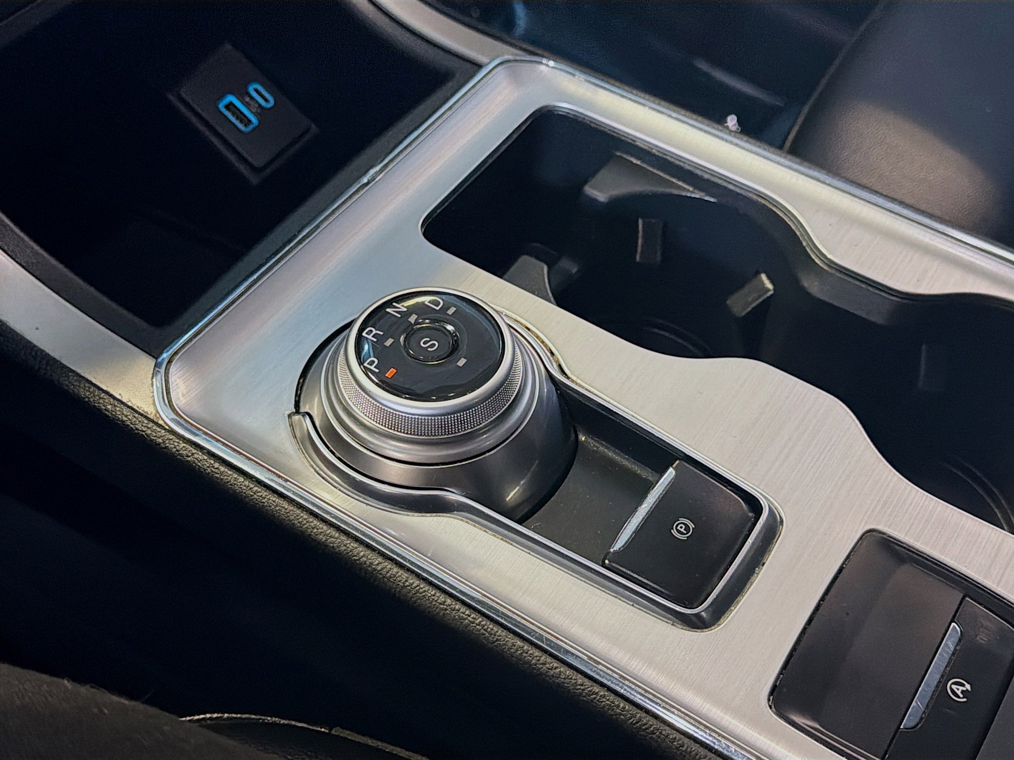 Used 2022 Ford Edge SEL image 24