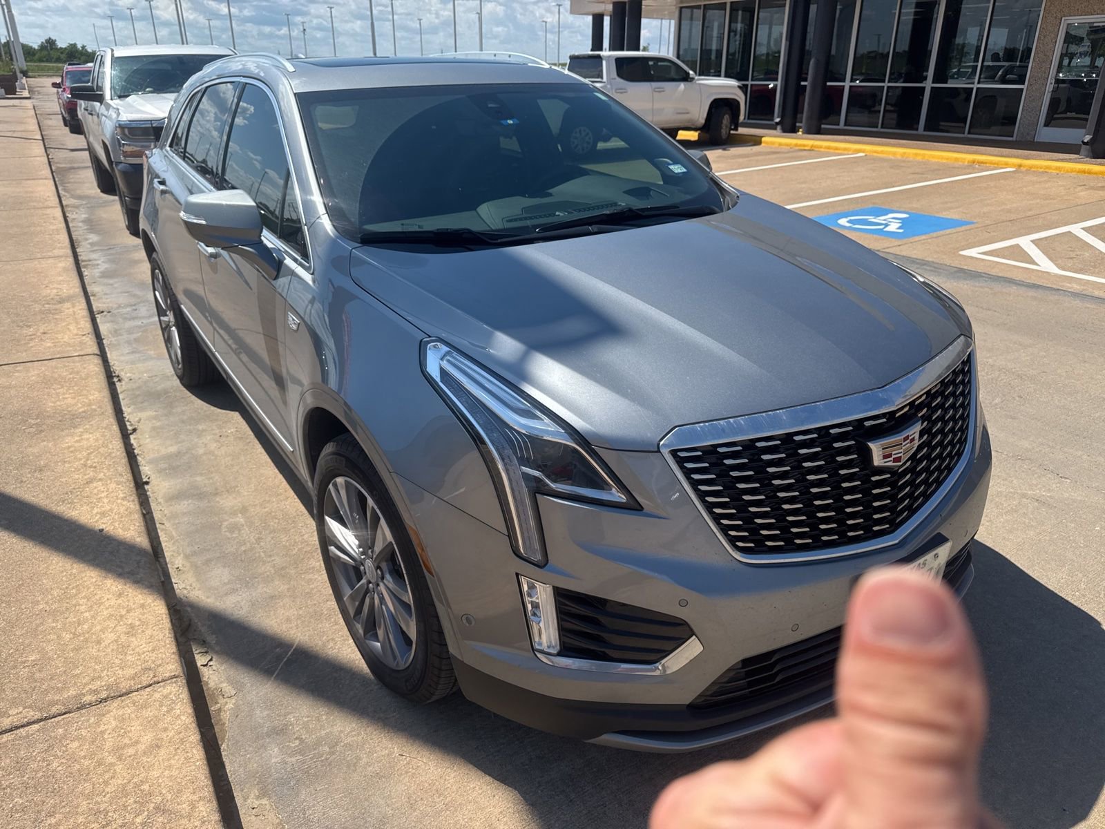 Used 2025 Cadillac XT5 Premium Luxury w/ Technology Package FWD image 7