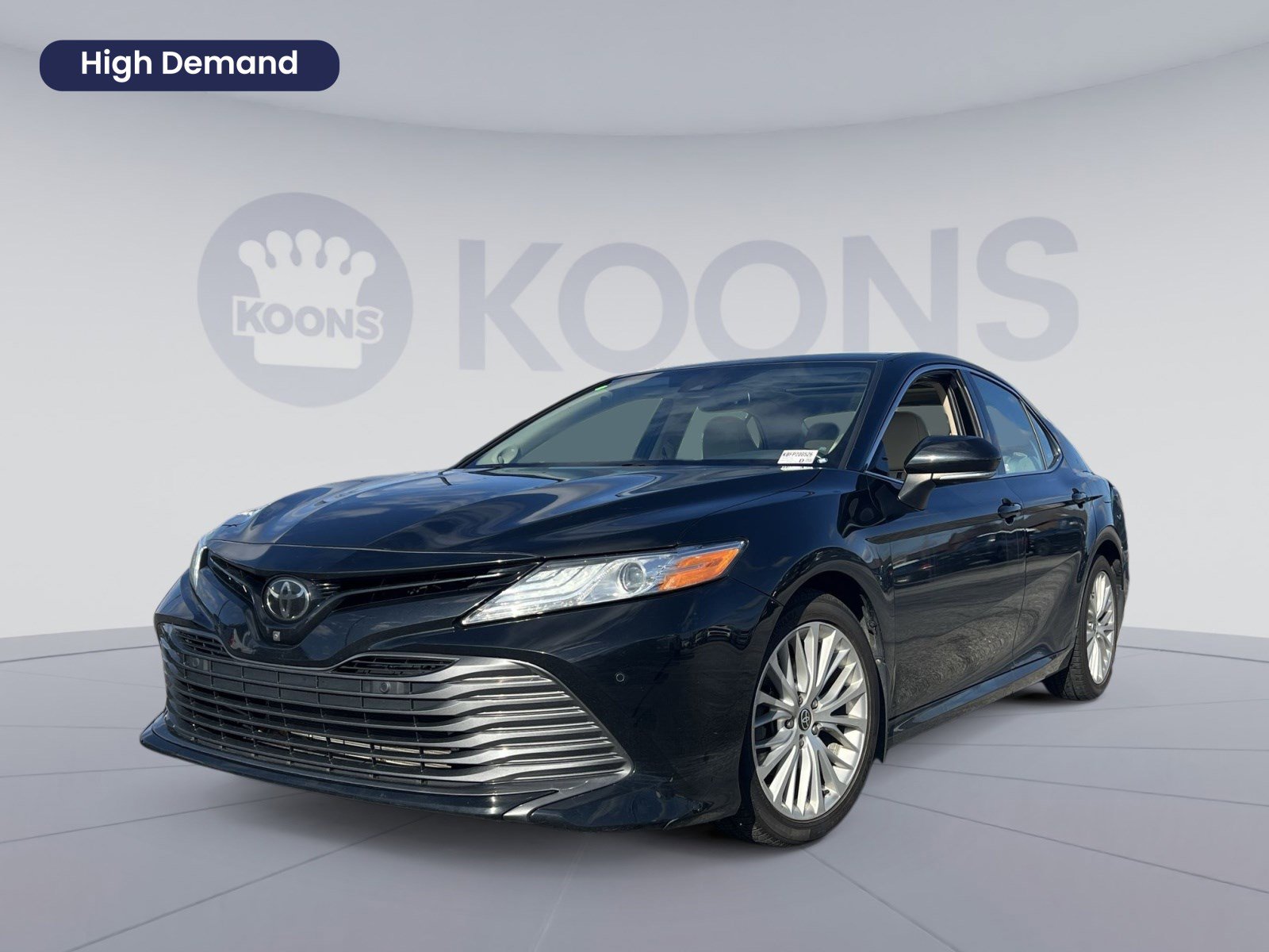 Used 2020 Toyota Camry XLE