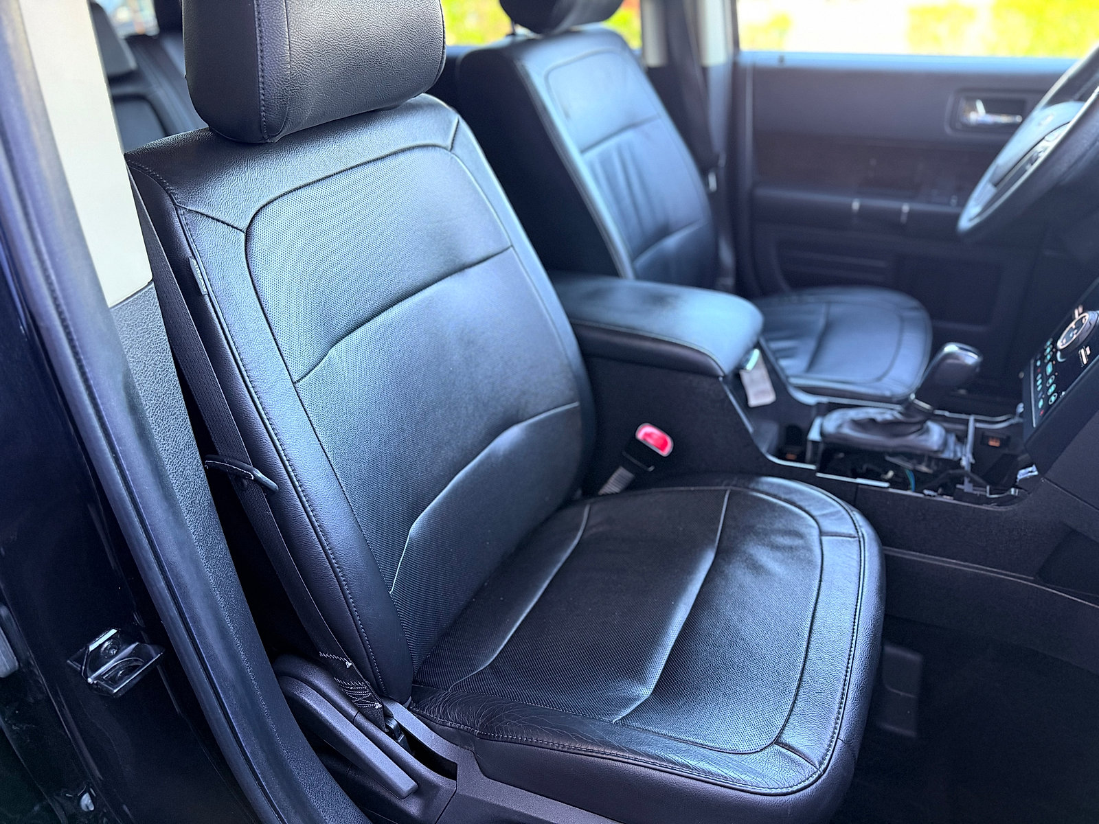 Used 2019 Ford Flex Limited image 28