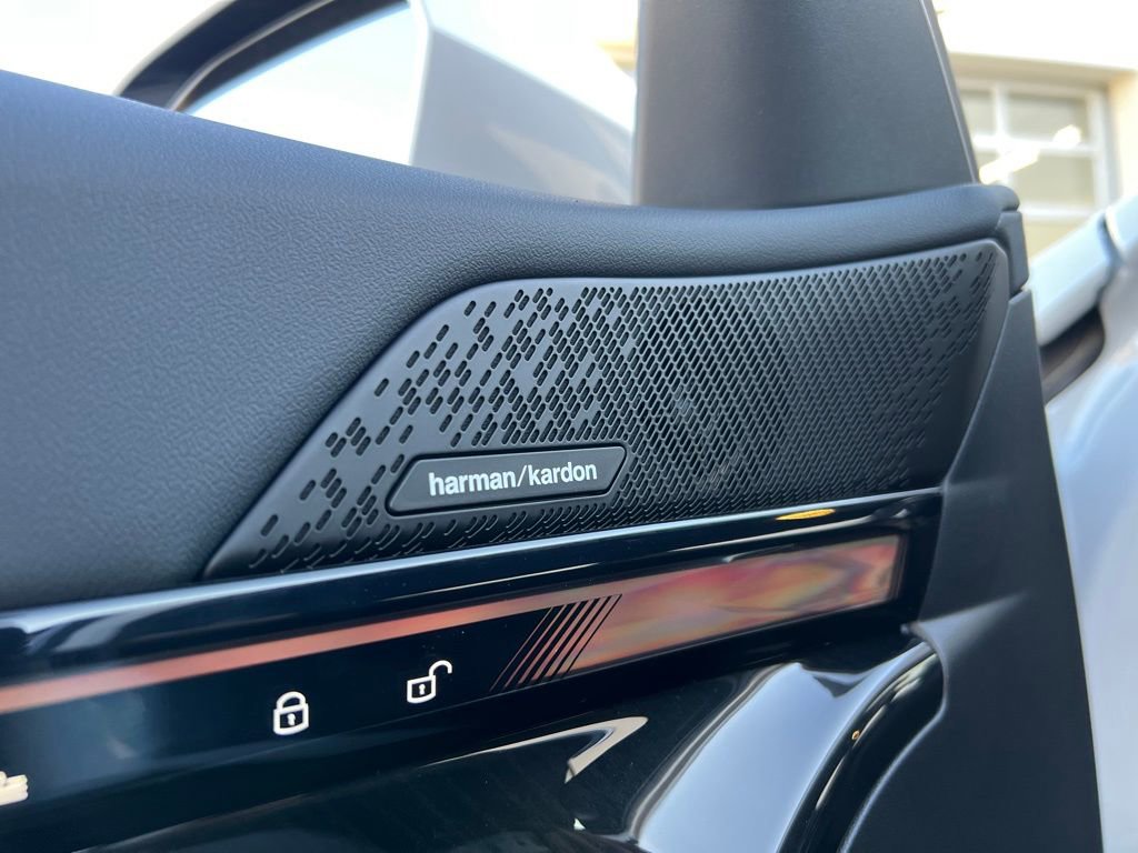 New 2026 BMW 530i xDrive w/ M Sport Package image 20