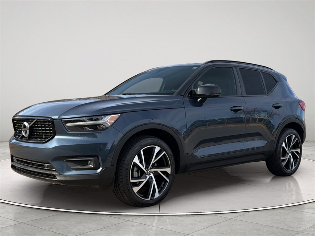Used 2022 Volvo XC40 T5 R-Design w/ Advanced Package image 7