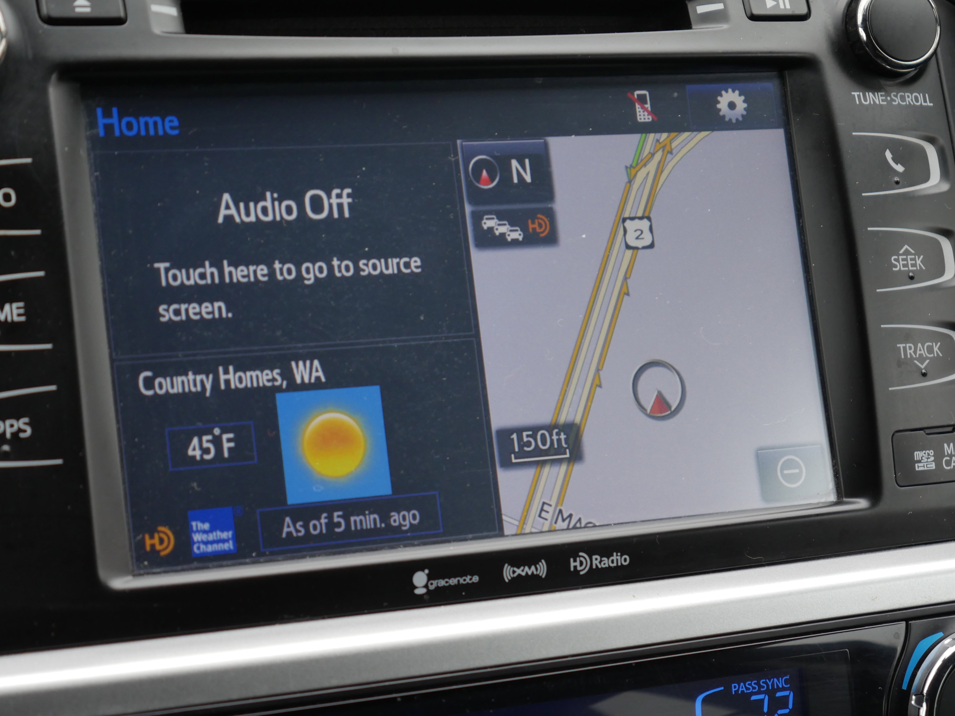 Used 2016 Toyota Highlander XLE image 12