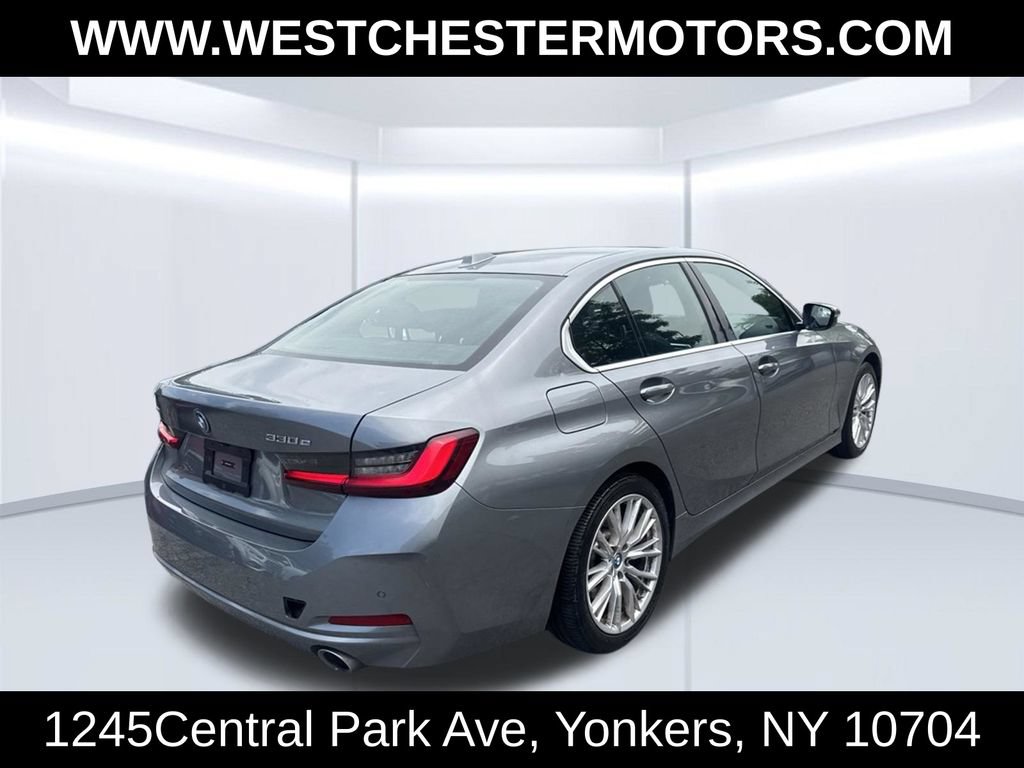 Used 2024 BMW 330e xDrive AWD/4WD image 4