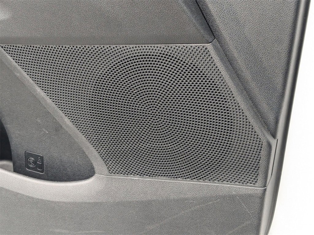 Used 2024 Kia Sorento S image 18